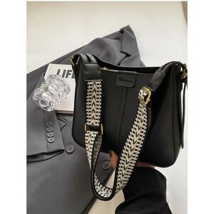 Oumabaoluo Designer Handbag Tote‎ Black Synthetic Leather 9.5" X8.8"X3" Med New